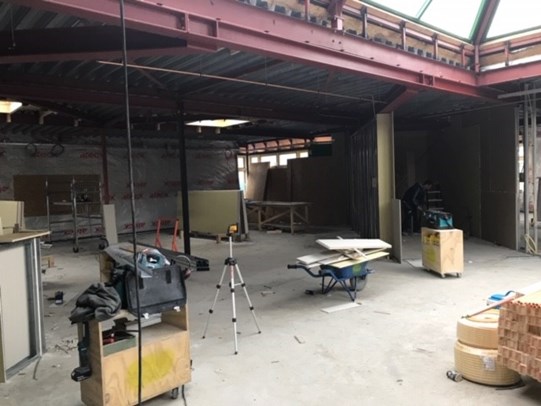 20190521 opbouw toiletwanden Tamboerijn